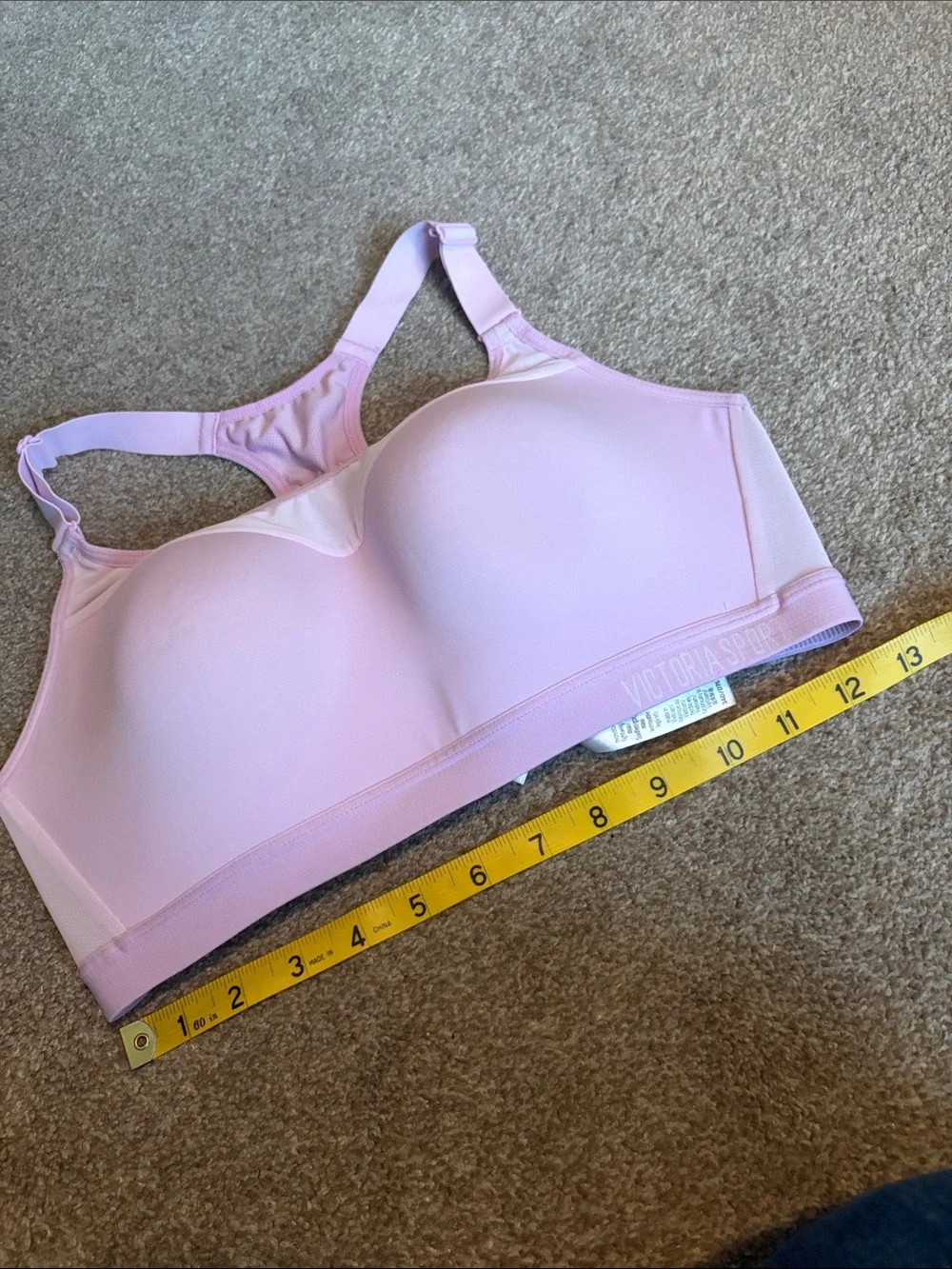 Victoria's Secret Incredible Lightweight Max Sports Bra size 34d